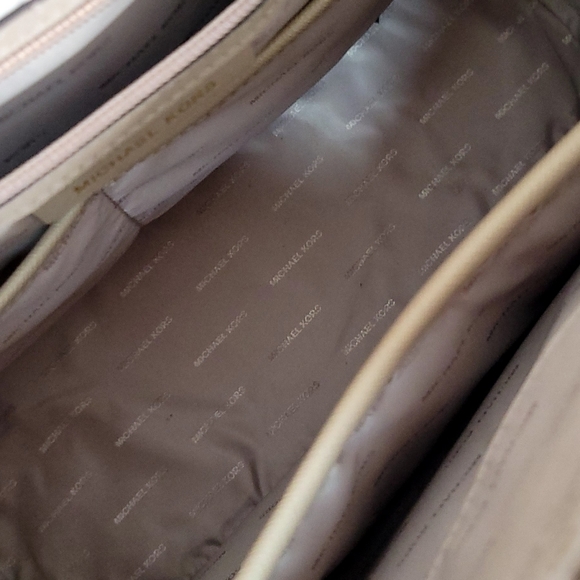 Michael Kors Purse - Picture 8 of 10